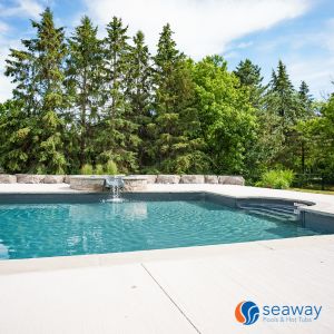 How Pool Depth and Shape Impact Usability and Maintenance