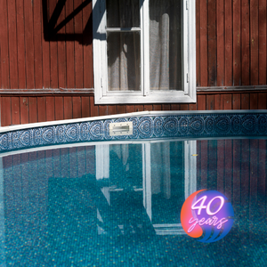 above ground swimming pool